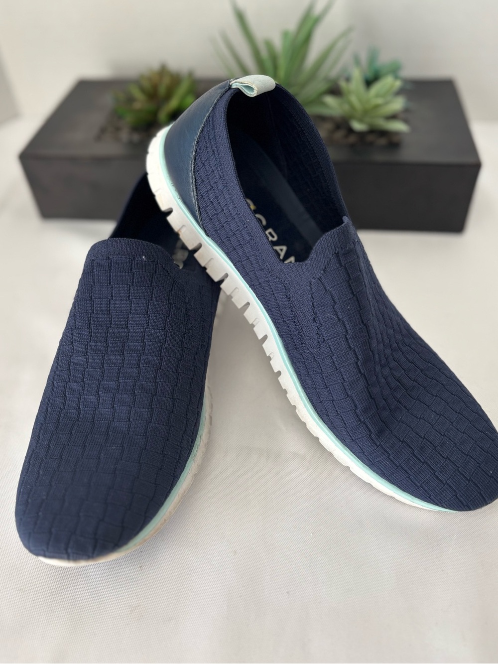 COLE HAAN ZERO GRAND NAVY DISTANCE STRETCH-LIGHT SLIPON SPORT SHOE SZ 10